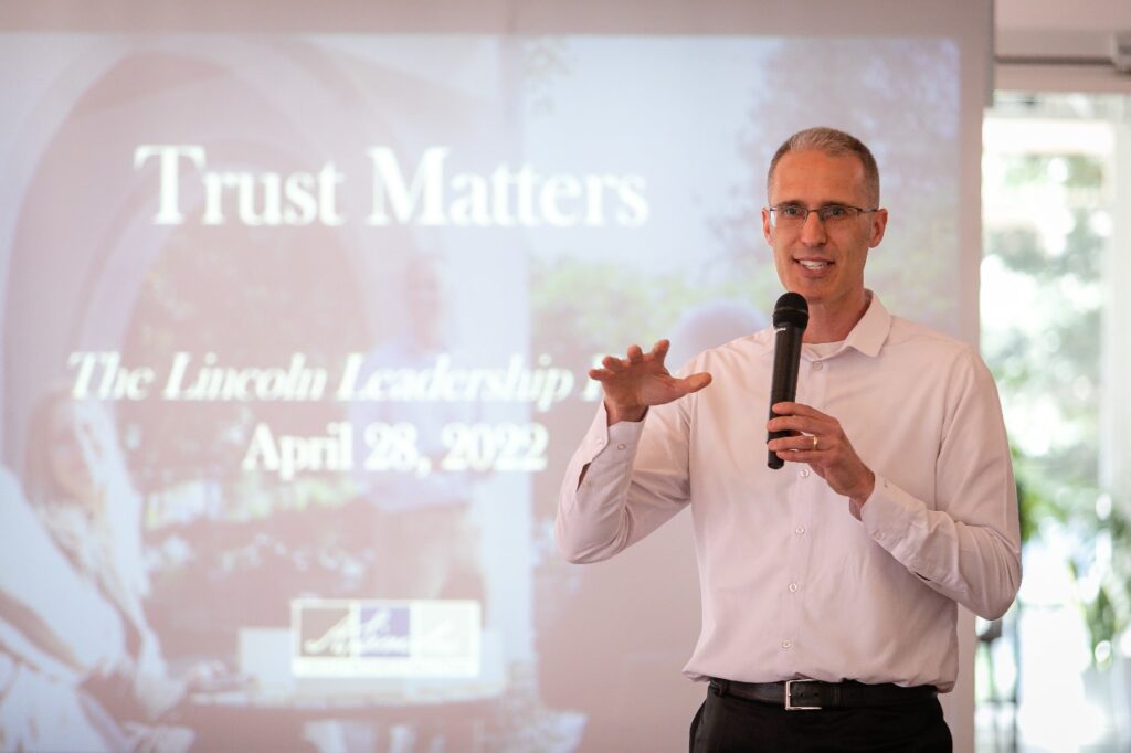 2dd01810-5e36-4ec6-9739-775a22019bb9